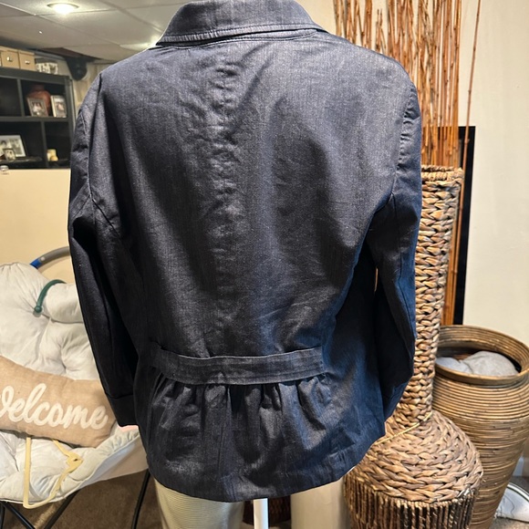 Loft Jacket - Picture 3 of 5